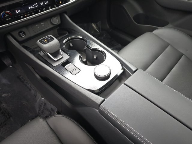 New 2026 Nissan Rogue Dark Armor AWD/4WD image 26