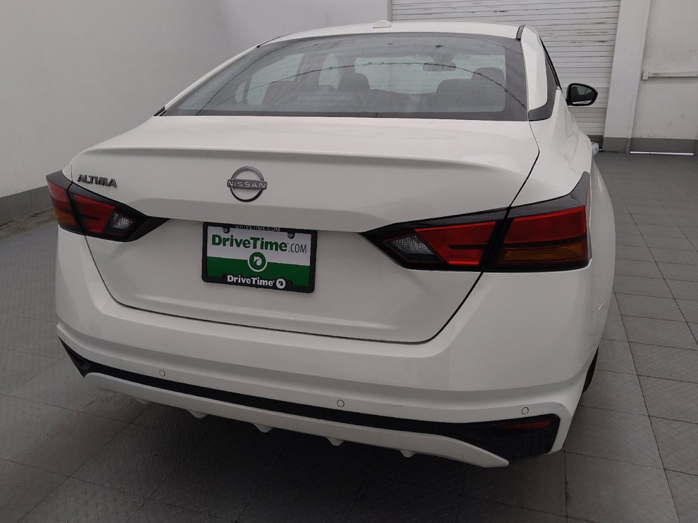 Used 2025 Nissan Altima 2.5 SV FWD image 7