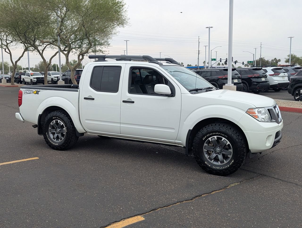 Certified 2020 Nissan Frontier PRO-4X w/ Pro-4x Utility Package AWD/4WD image 8