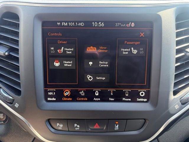 Certified 2023 Jeep Cherokee Altitude Lux image 10