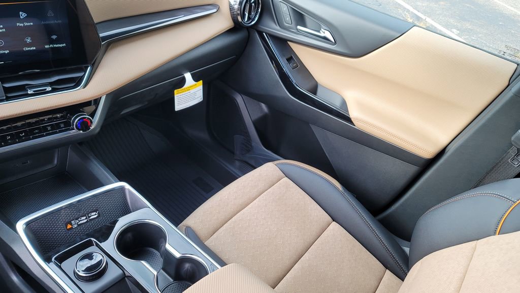New 2026 Chevrolet Equinox ACTIV w/ Convenience Package III image 23