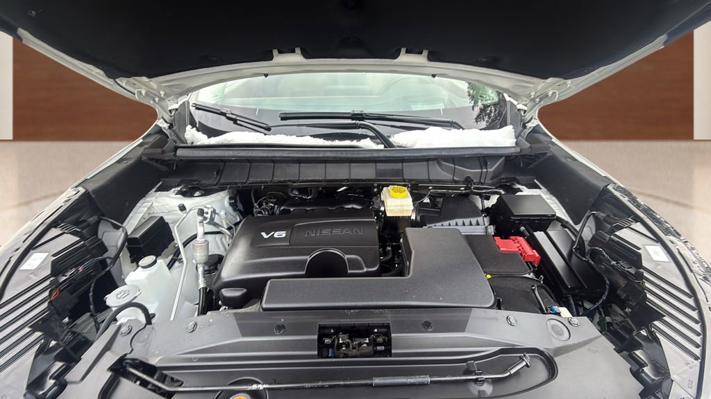 Used 2022 Nissan Pathfinder Platinum w/ Cargo Package image 11