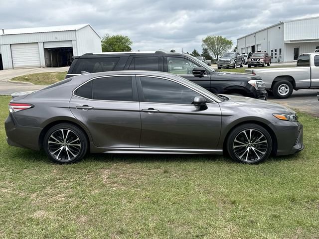 Used 2020 Toyota Camry SE image 7