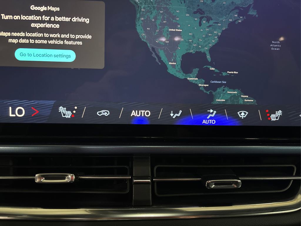 Used 2025 Chevrolet Equinox EV LT image 35