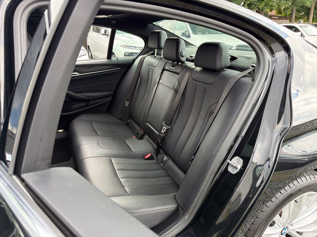 Used 2023 BMW 530i xDrive w/ Premium Package AWD/4WD image 23