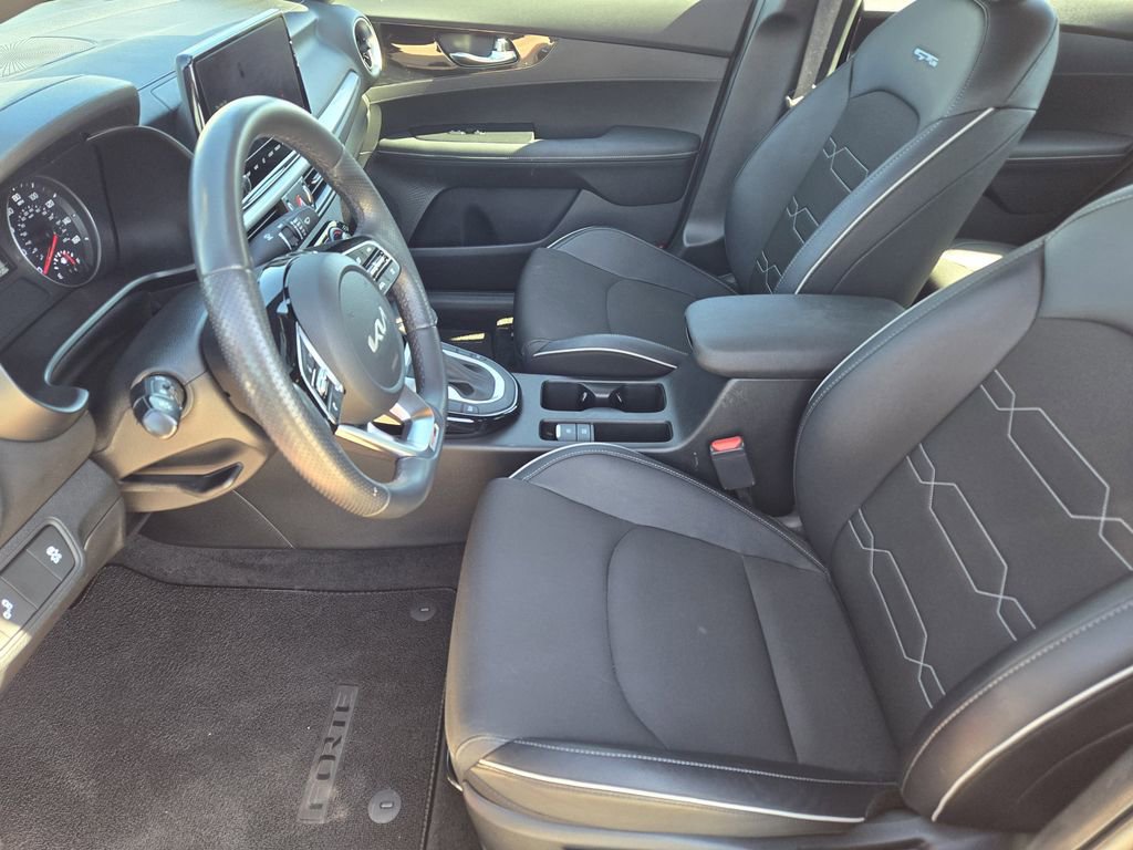 Used 2024 Kia Forte GT-Line image 18