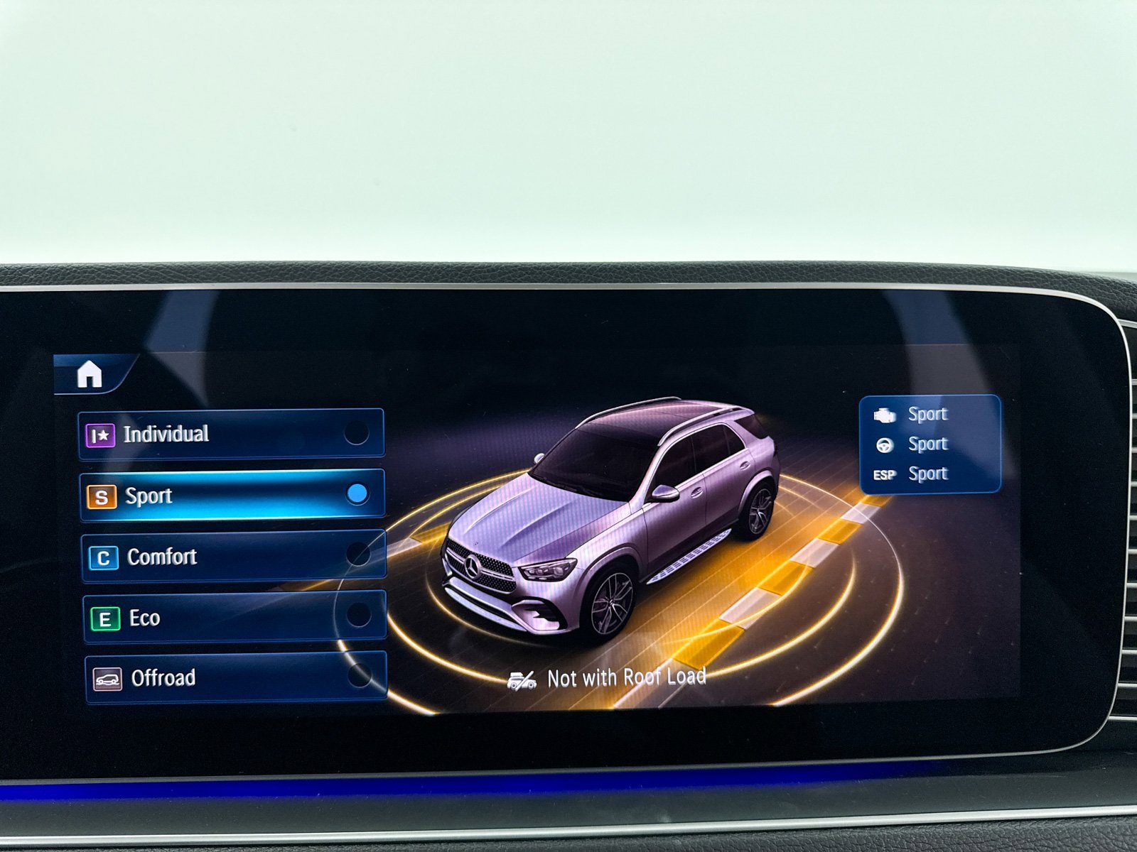 Used 2024 Mercedes-Benz GLE 450 4MATIC image 11