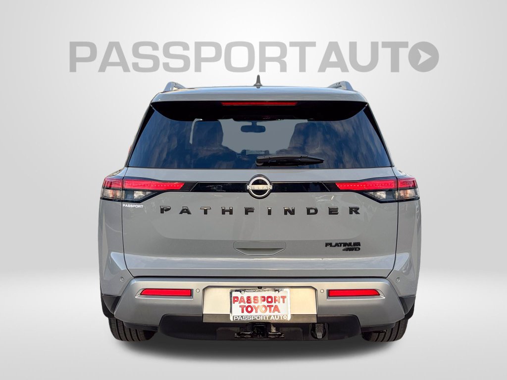 Used 2022 Nissan Pathfinder Platinum w/ Cargo Package AWD/4WD image 7