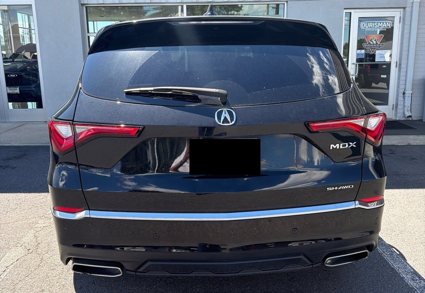 Used 2023 Acura MDX w/ Technology Package AWD/4WD image 3