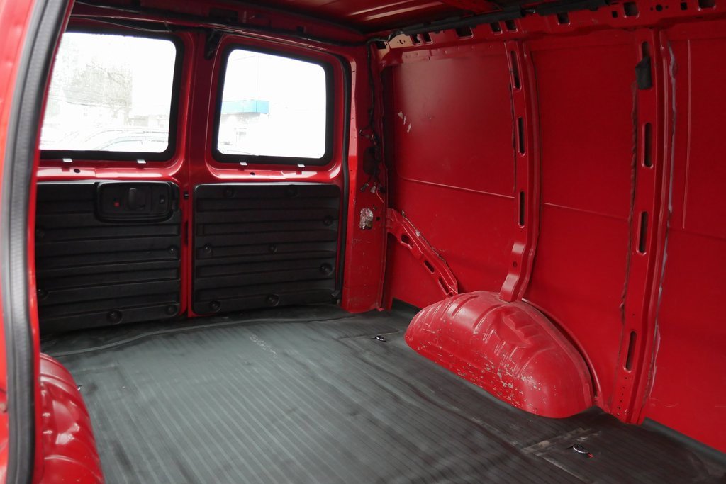 Used 2017 GMC Savana 2500 image 22