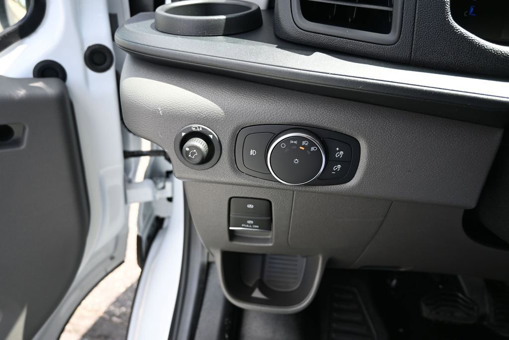 New 2026 Ford Transit 250 Low Roof w/ Load Area Protection Package RWD image 14