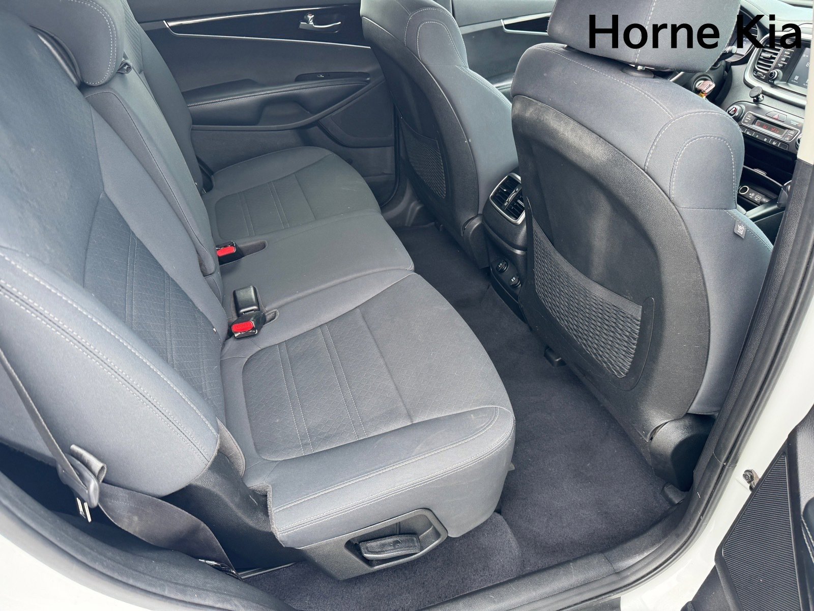 Used 2019 Kia Sorento LX image 27