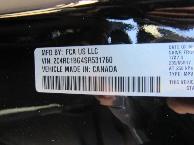 Used 2025 Chrysler Pacifica Select image 58