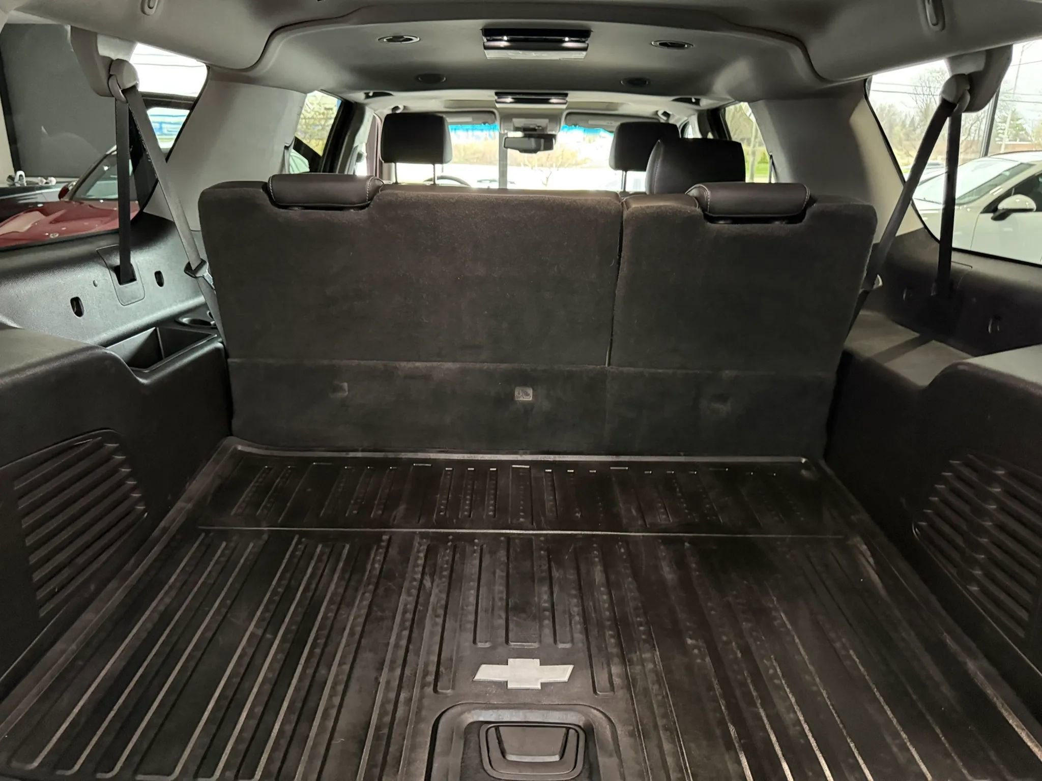 Used 2019 Chevrolet Suburban Premier image 38