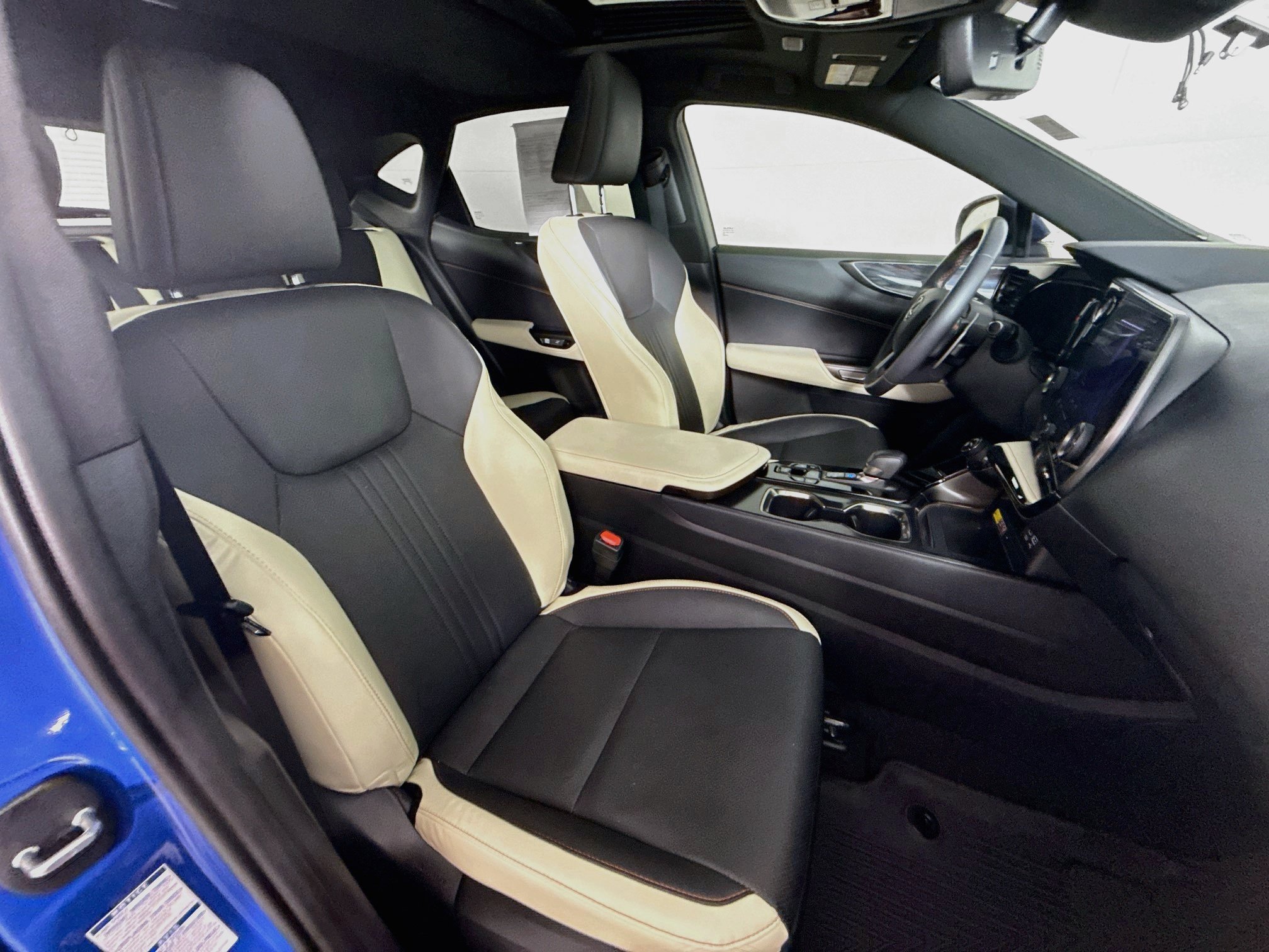 Used 2022 Lexus NX 350 AWD w/ Accessory Package 2 image 35