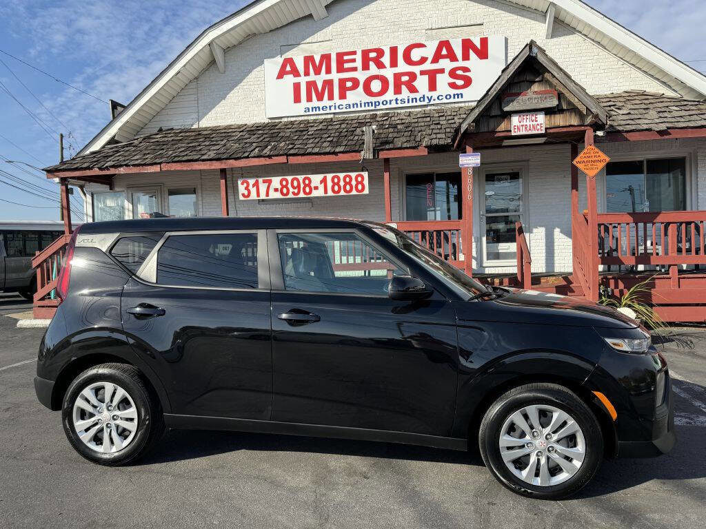 Used 2021 Kia Soul LX image 1