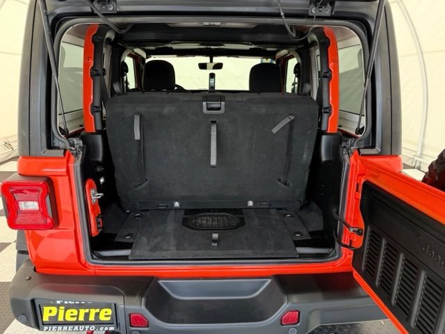 Used 2018 Jeep Wrangler Rubicon w/ Uconnect 4C Nav & Sound Group AWD/4WD image 5
