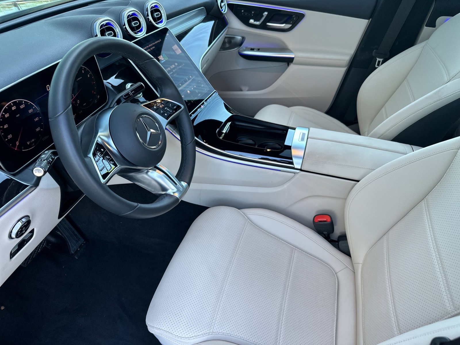 Certified 2026 Mercedes-Benz GLC 300 image 11