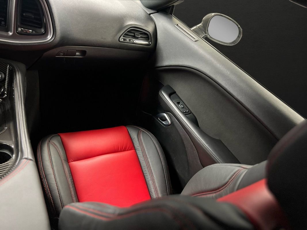 Used 2019 Dodge Challenger SXT image 22