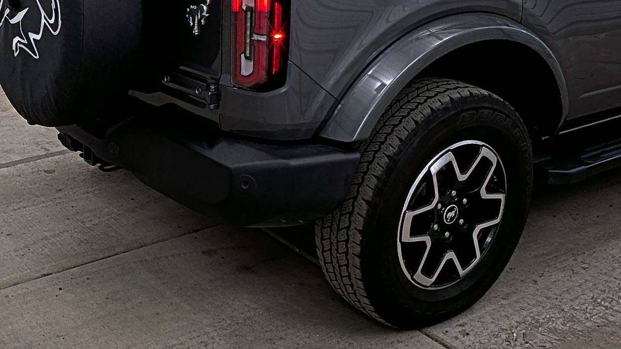 Used 2023 Ford Bronco Outer Banks image 12