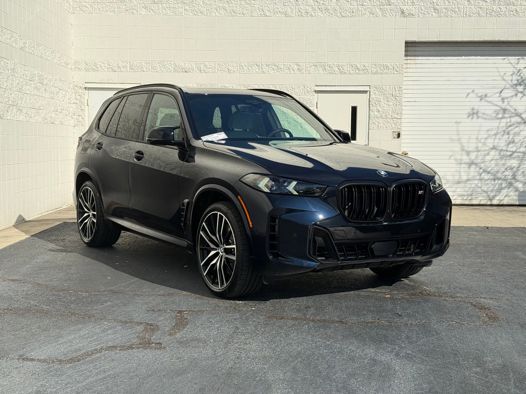 New 2026 BMW X5 M60i image 6