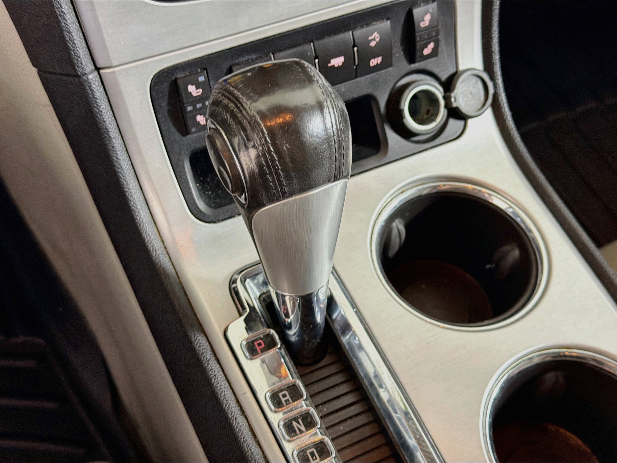 Used 2012 GMC Acadia SLT FWD image 23
