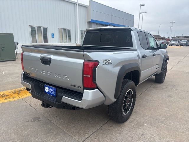 New 2025 Toyota Tacoma TRD Off-Road image 5