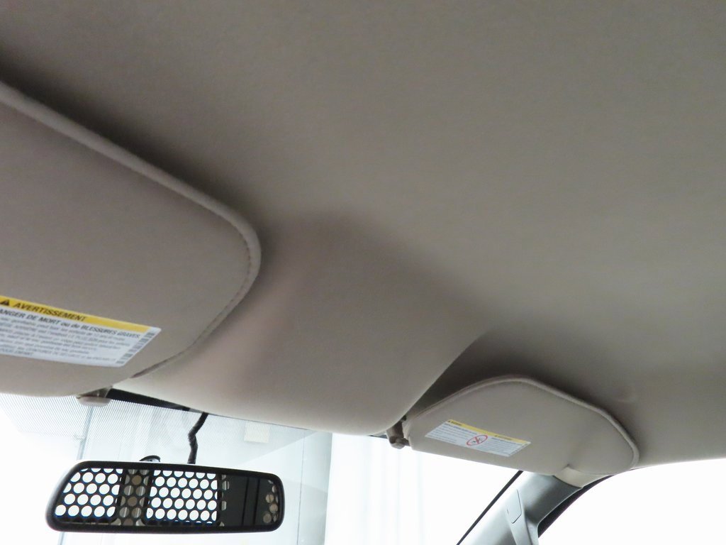 Used 2021 Chevrolet Express 2500 w/ Driver Convenience Package image 16