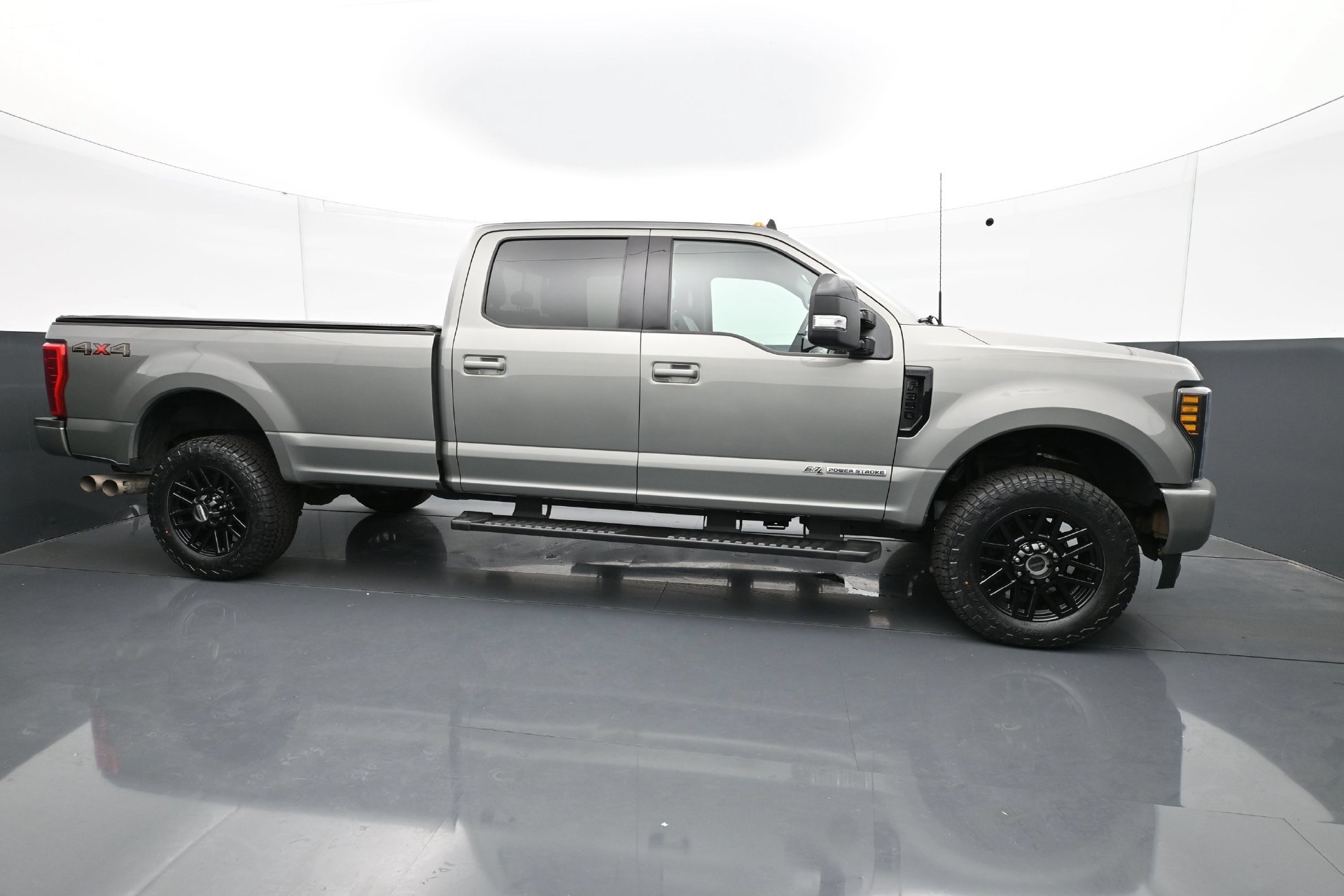 Used 2019 Ford F350 Lariat AWD/4WD image 8