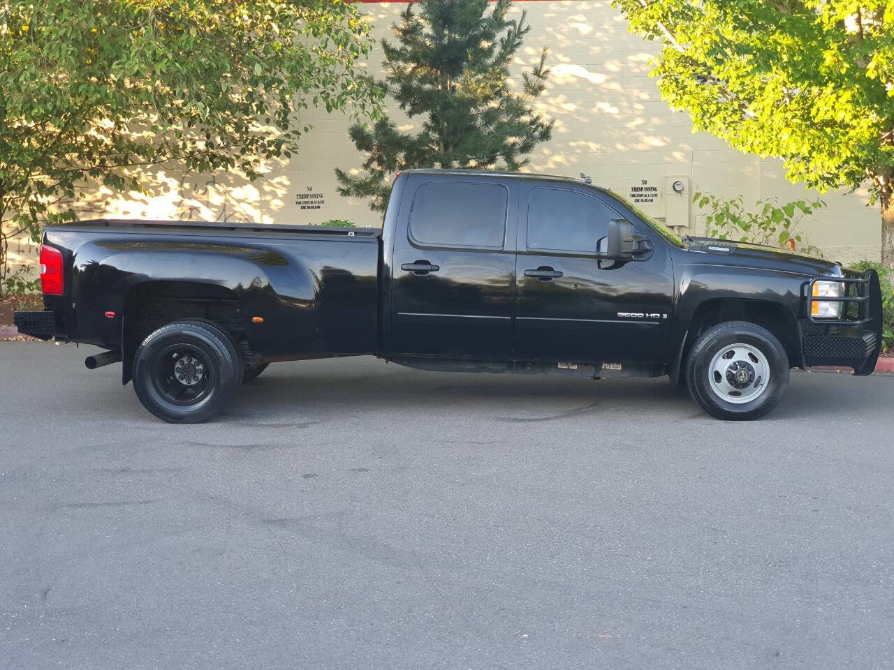 Used 2008 Chevrolet Silverado 3500 LT w/ EZ-Lift Tailgate Package RWD image 16