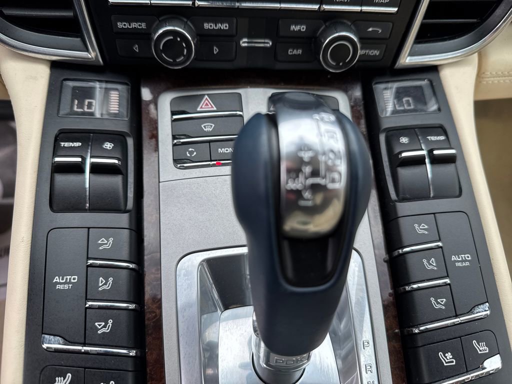 Used 2010 Porsche Panamera S RWD image 28