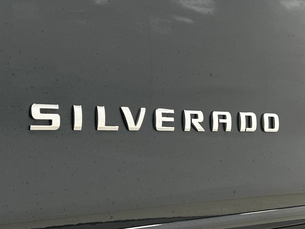 Used 2017 Chevrolet Silverado 1500 LT w/ All Star Edition AWD/4WD image 41