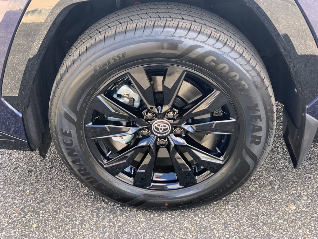 New 2026 Toyota RAV4 SE AWD/4WD image 32