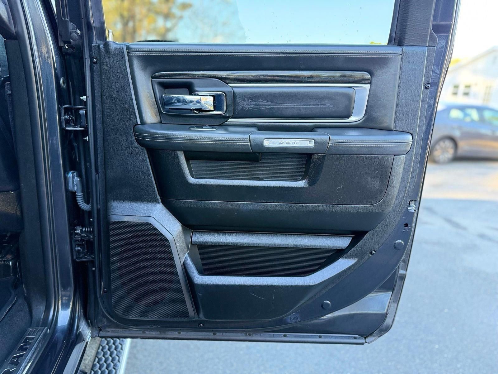 Used 2018 RAM 2500 Limited image 33