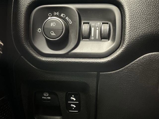 Used 2019 RAM 1500 Laramie image 24