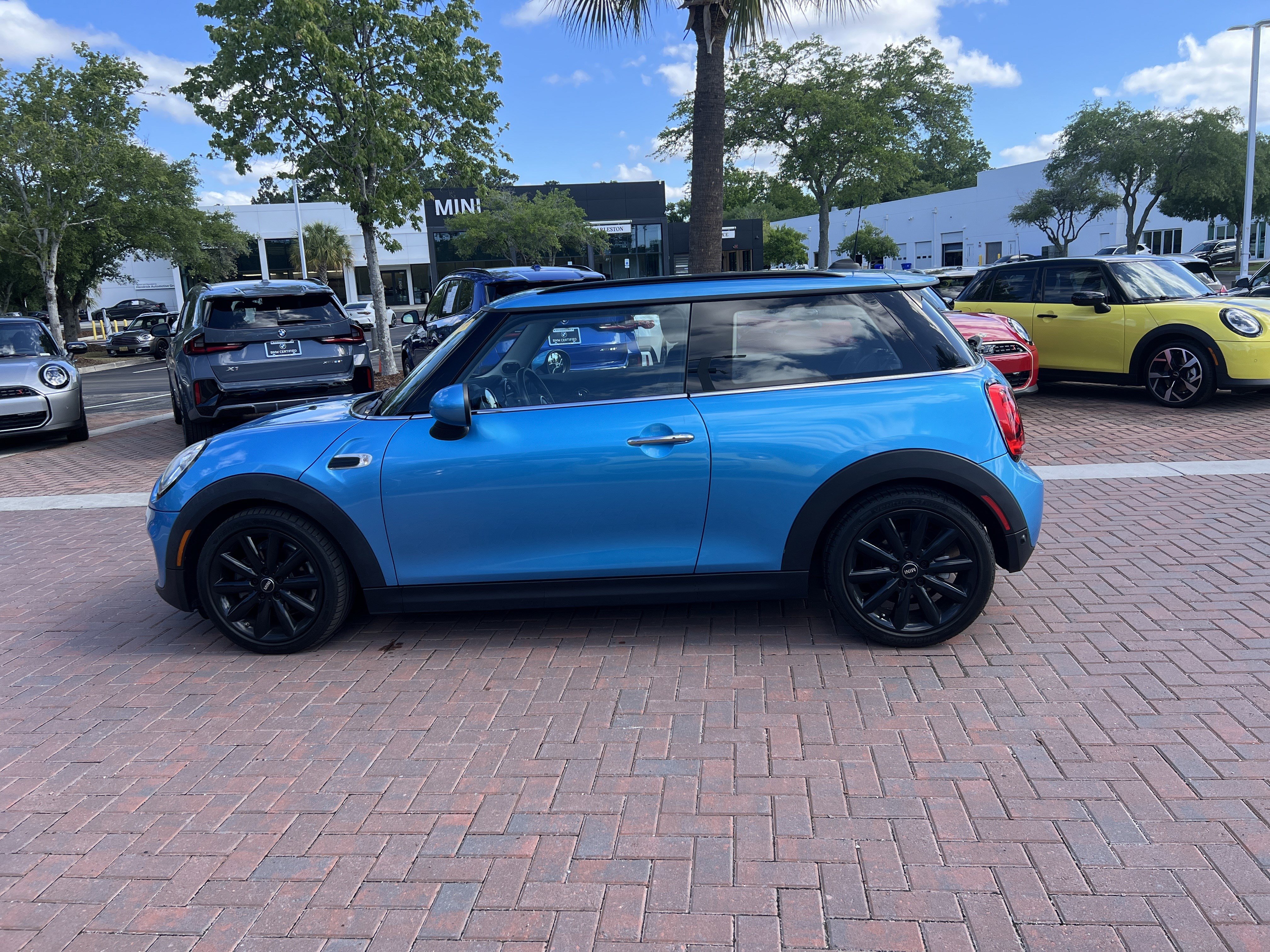 Used 2017 MINI Cooper 2-Door Hardtop FWD image 7