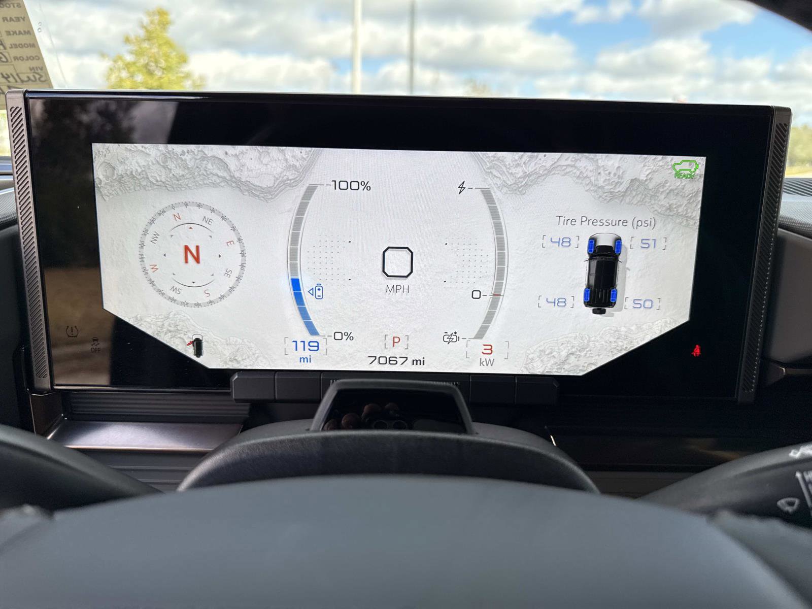 Used 2025 GMC Hummer EV 2X w/ LPO, Roof Cross Rail Package image 32