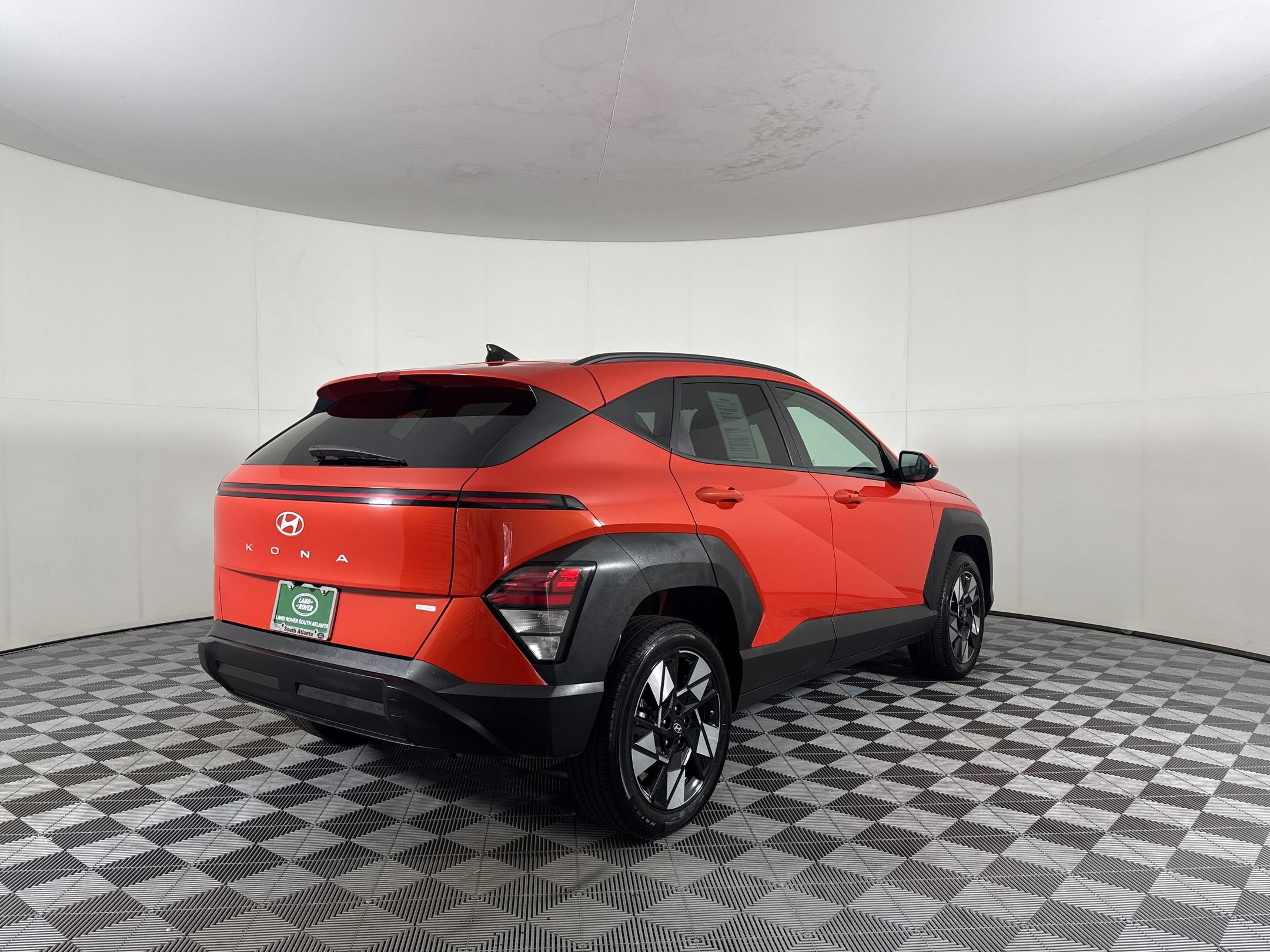 Used 2025 Hyundai Kona SEL AWD/4WD image 9