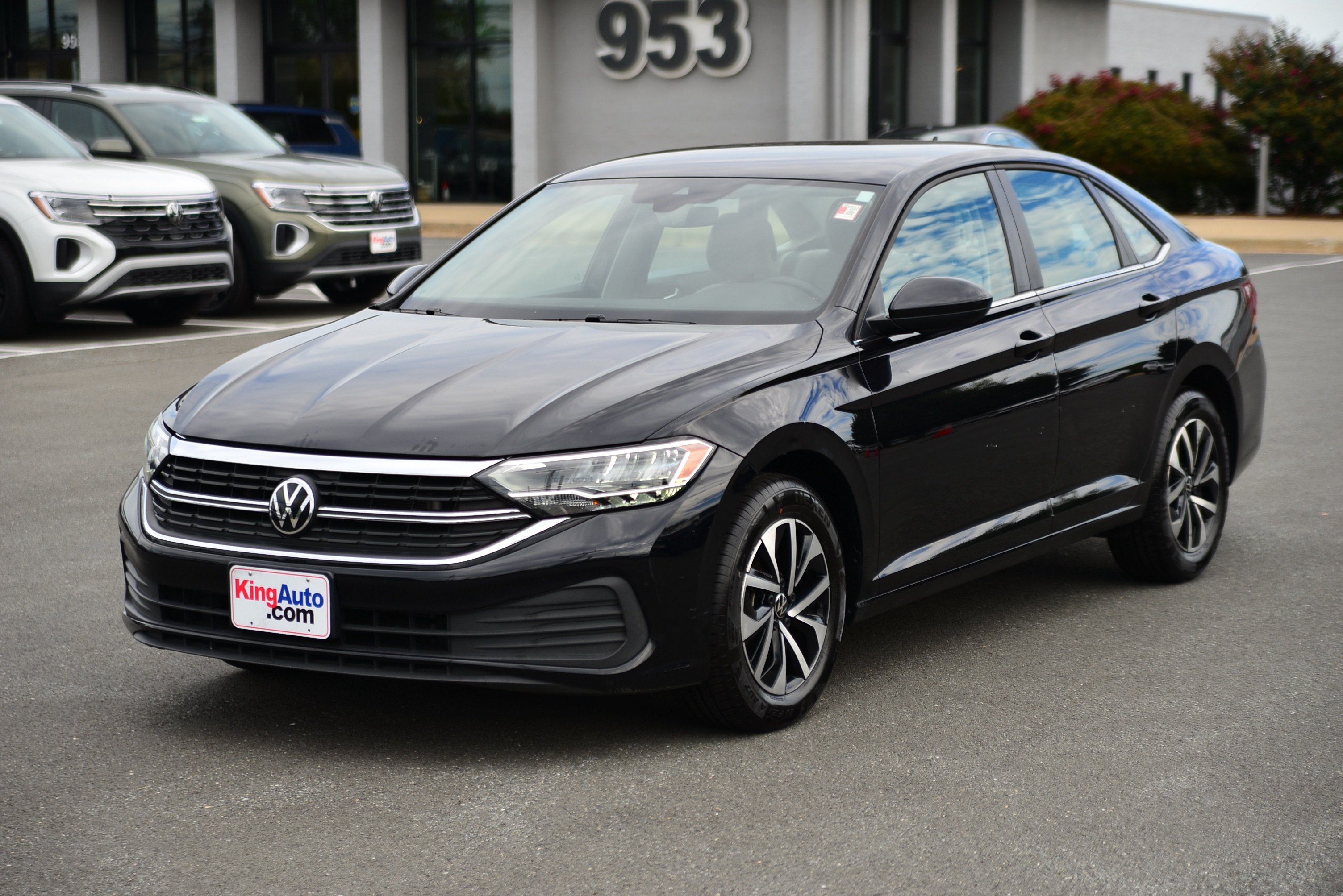 Used 2024 Volkswagen Jetta S FWD image 2