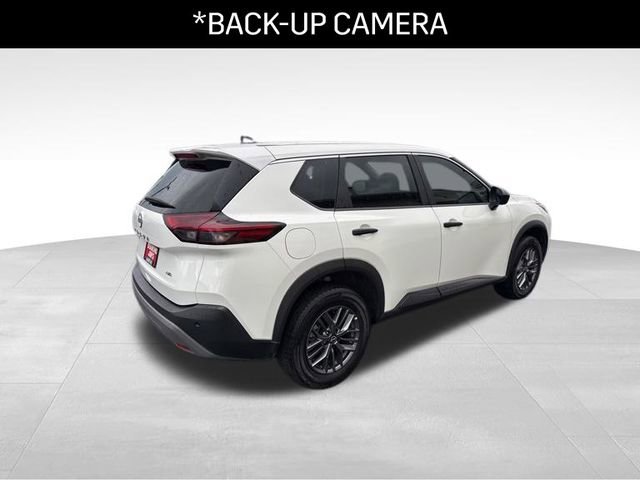 Used 2023 Nissan Rogue S AWD/4WD image 3