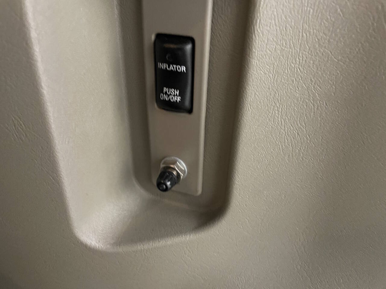 Used 2004 HUMMER H2 AWD/4WD image 36