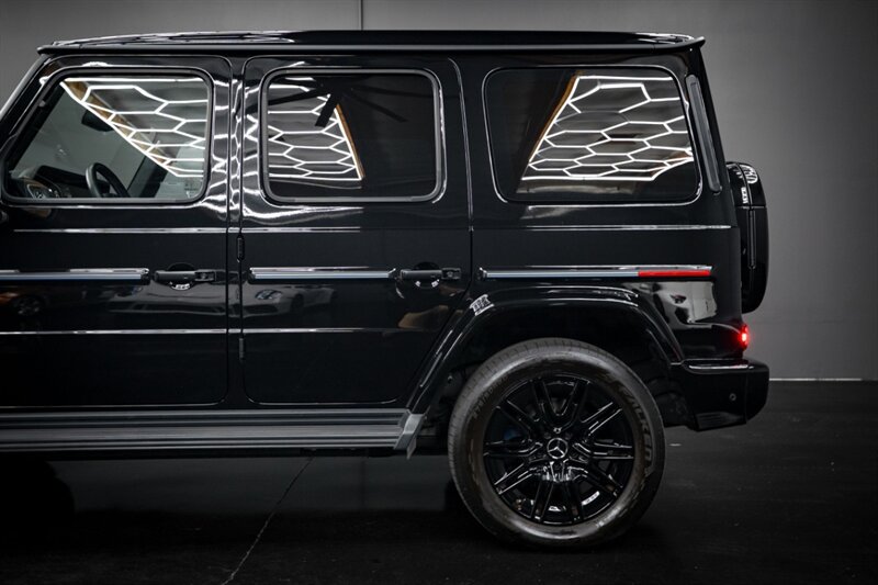 Used 2025 Mercedes-Benz G 580 w/ EQ Technology image 6