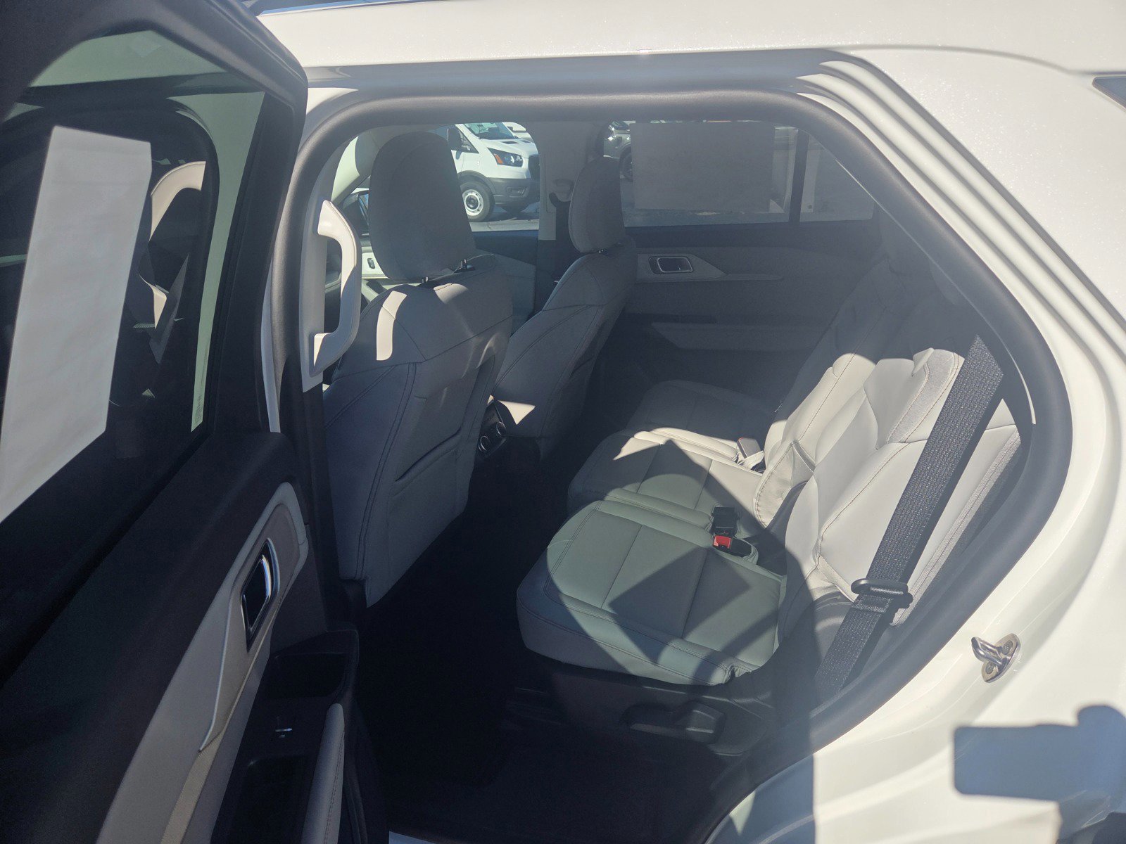 New 2025 Ford Explorer Active w/ Active Comfort Package image 10