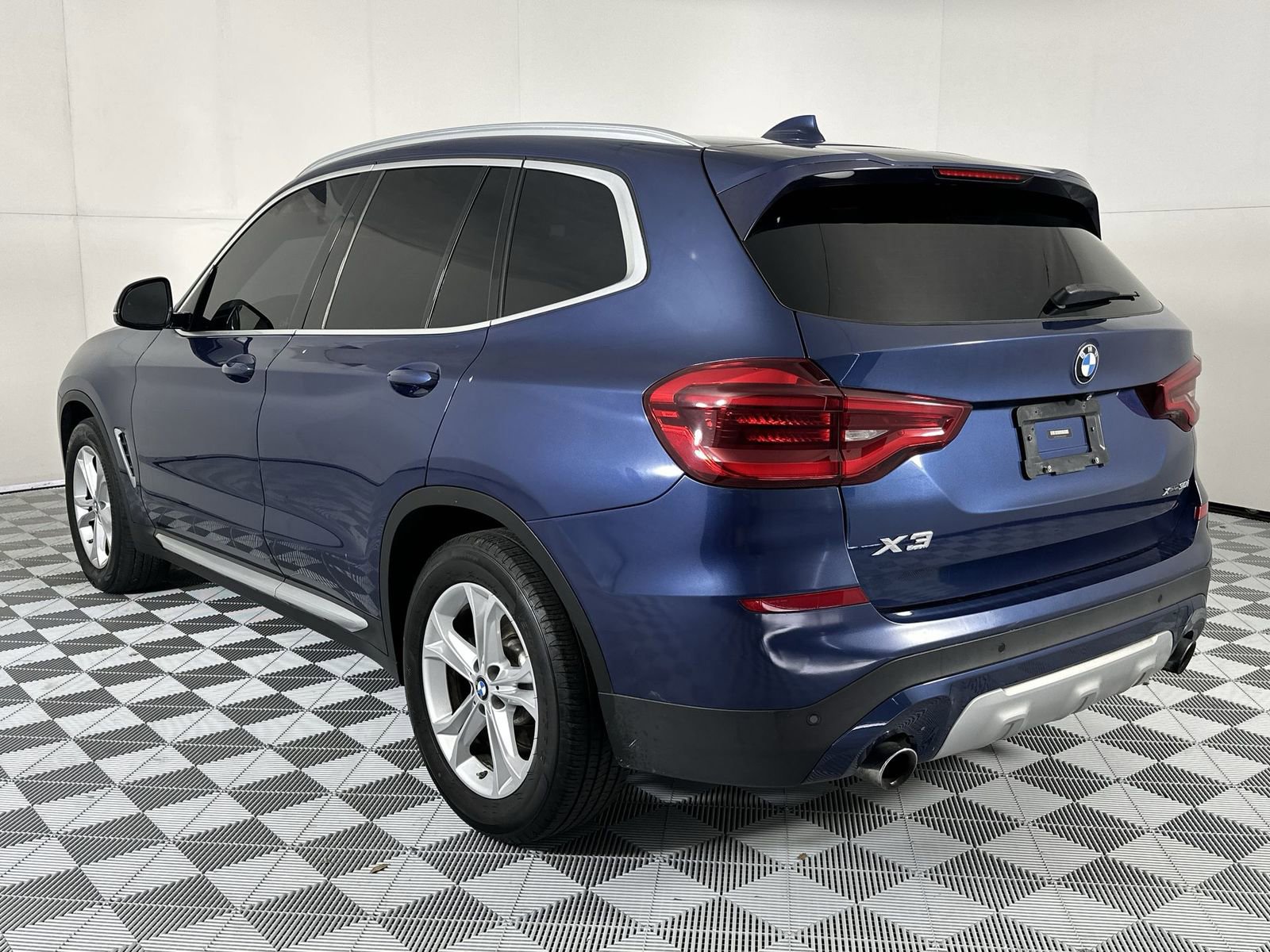 Used 2019 BMW X3 xDrive30i w/ Convenience Package AWD/4WD image 6