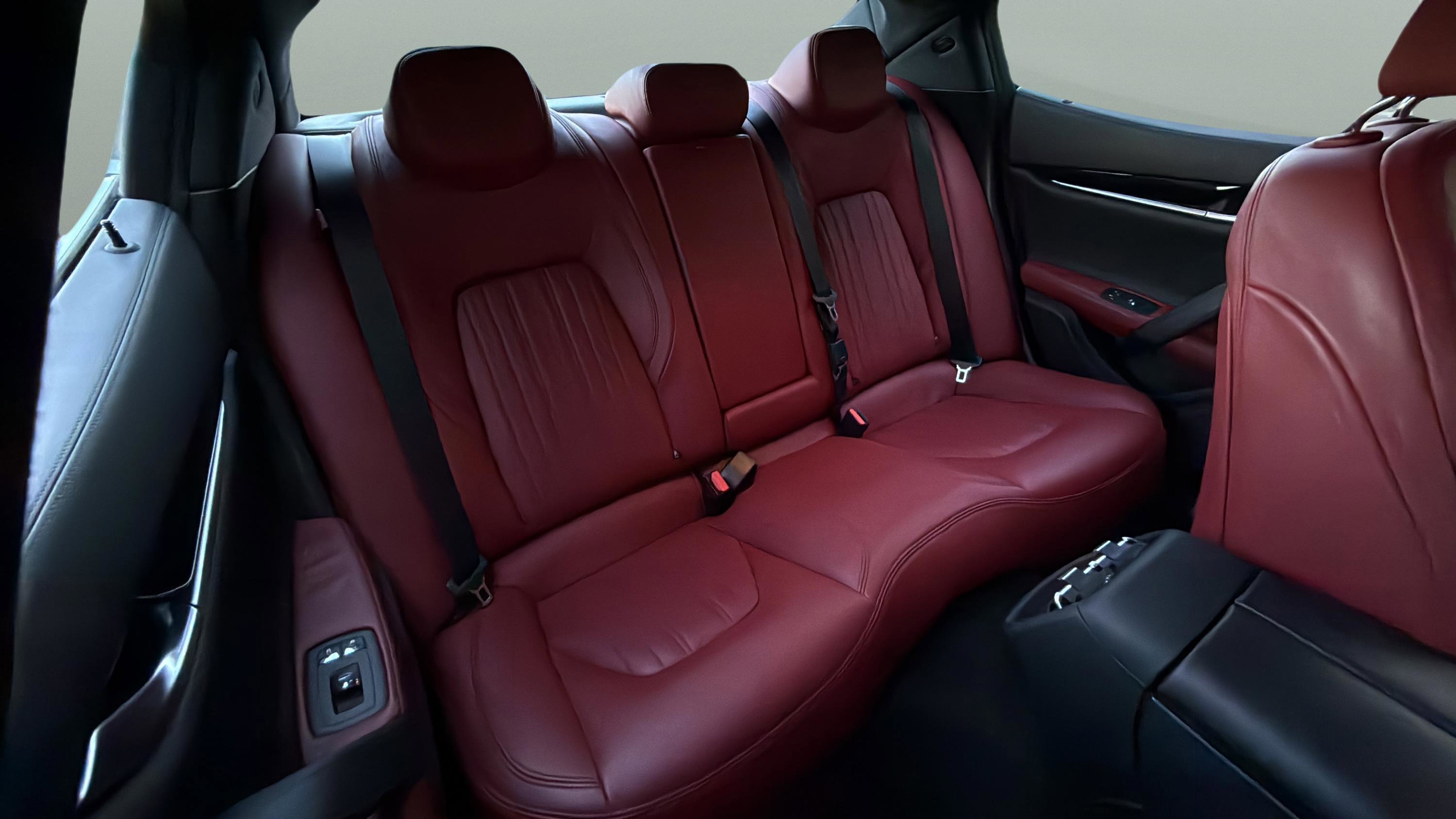 Used 2019 Maserati Ghibli S Q4 image 36