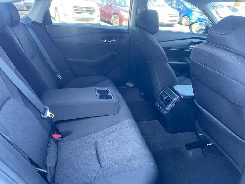 Used 2025 Honda Accord SE image 9