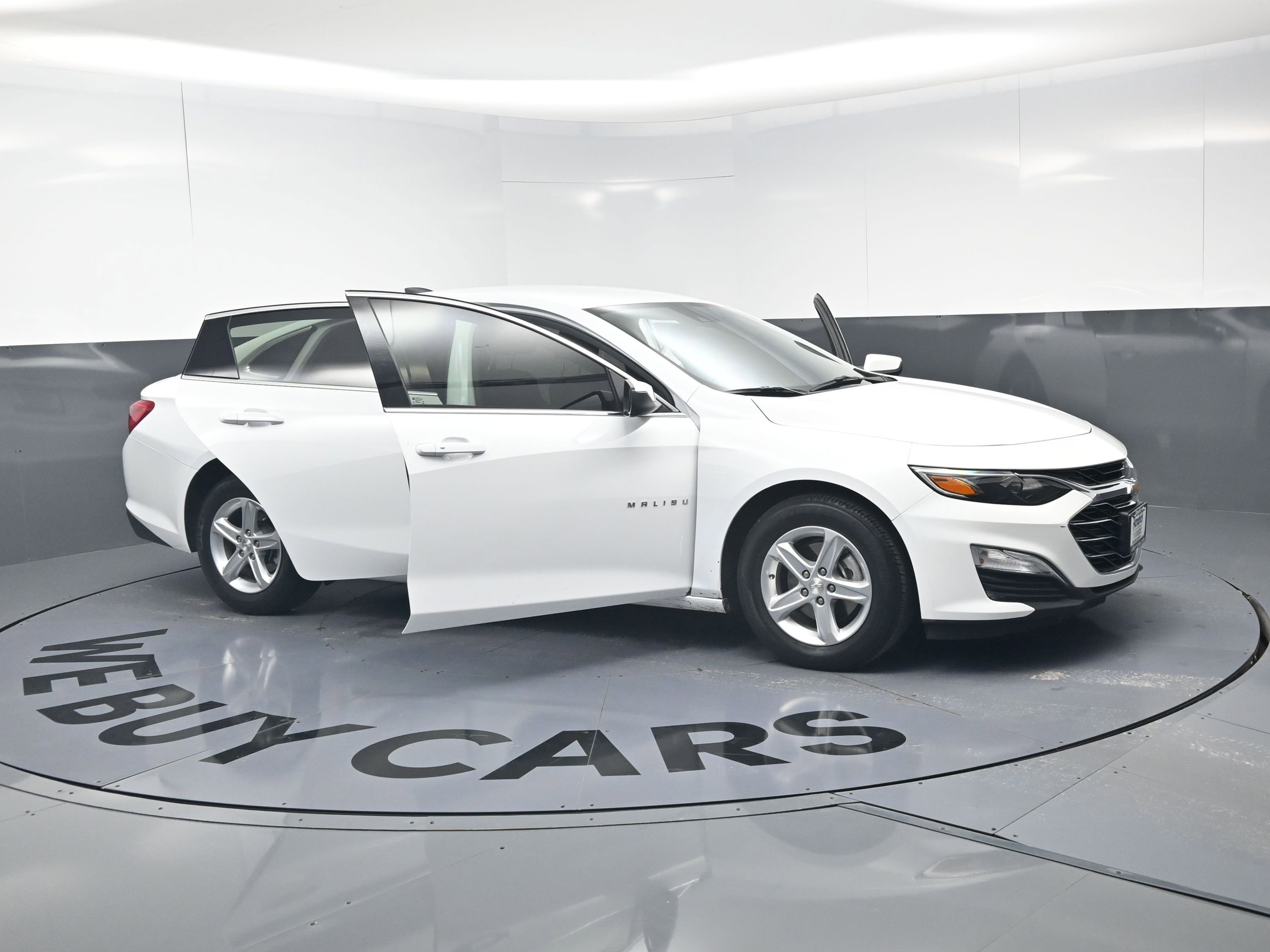Used 2024 Chevrolet Malibu LS FWD image 22