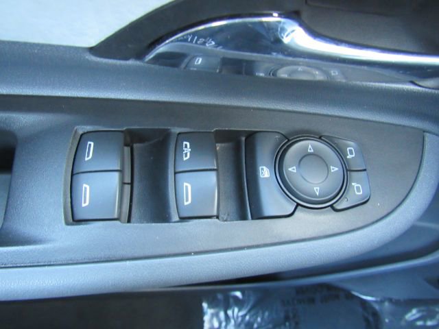 Used 2020 Chevrolet Bolt LT image 32