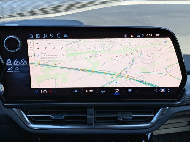 Used 2025 Chevrolet Equinox EV LT image 13