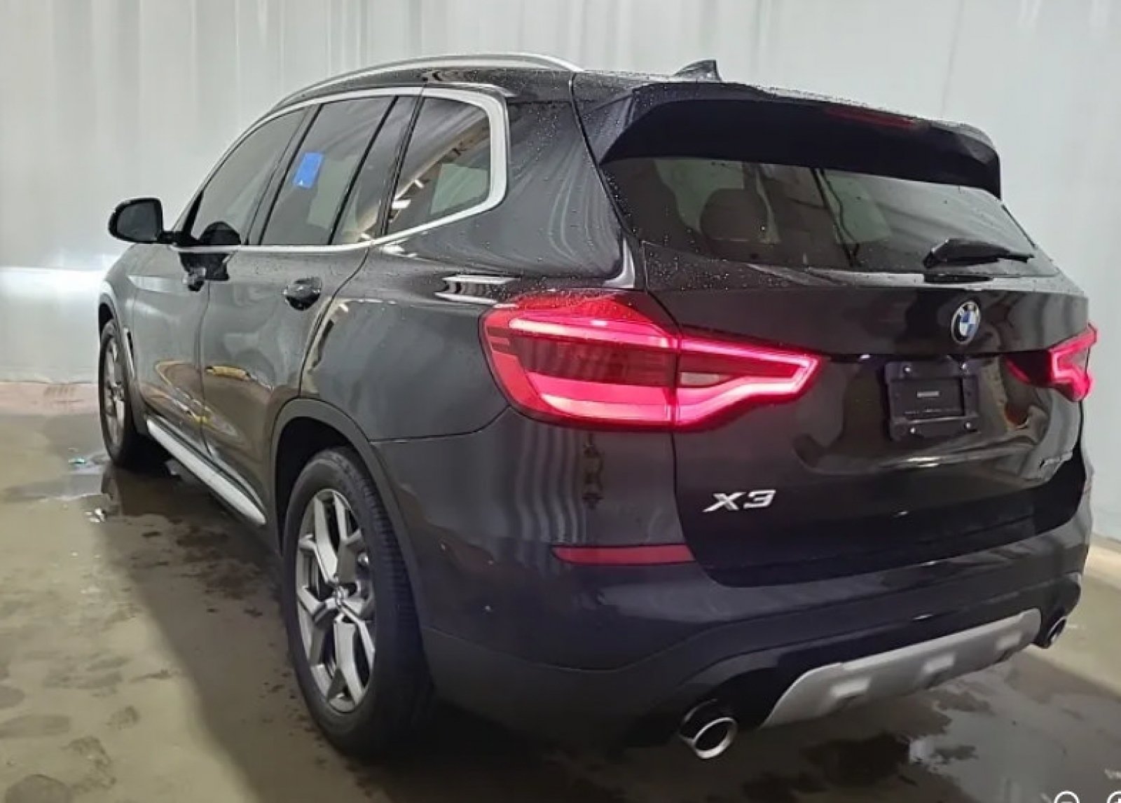 Used 2021 BMW X3 xDrive30i w/ Premium Package AWD/4WD image 2